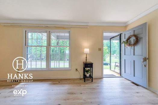 011 – 4312 Knightwood Drive-6277