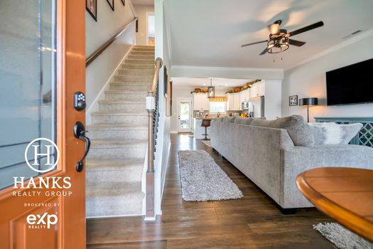 711 Robert Moses Drive-5242