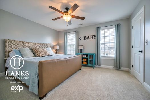 711 Robert Moses Drive-5330