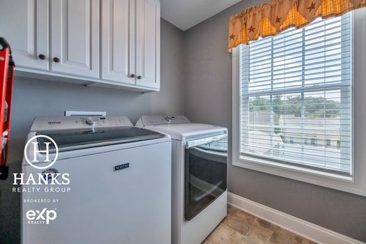 711 Robert Moses Drive-5350