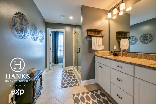 711 Robert Moses Drive-5368