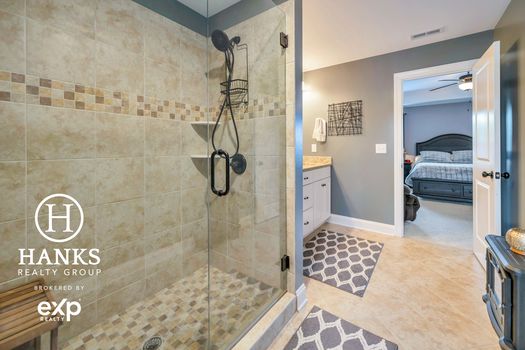 711 Robert Moses Drive-5379