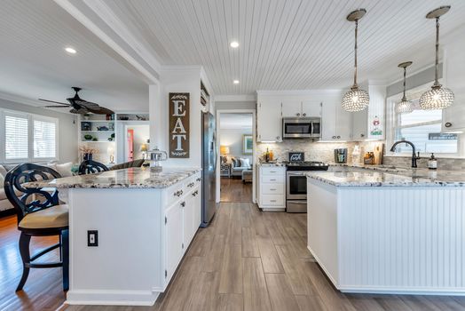 066 – 2527 Shaw Avenue-5002