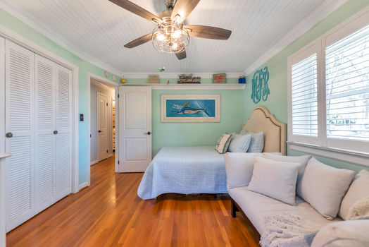 107 – 2527 Shaw Avenue-5059