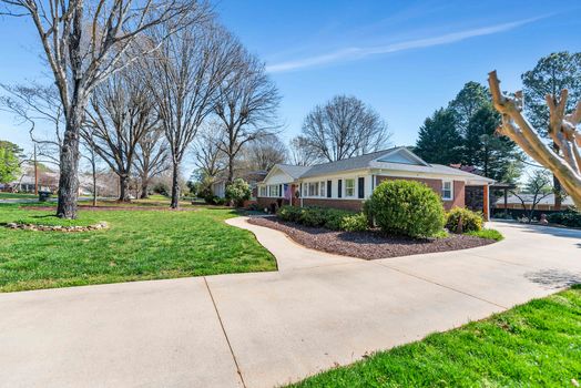 169 – 2527 Shaw Avenue-5138