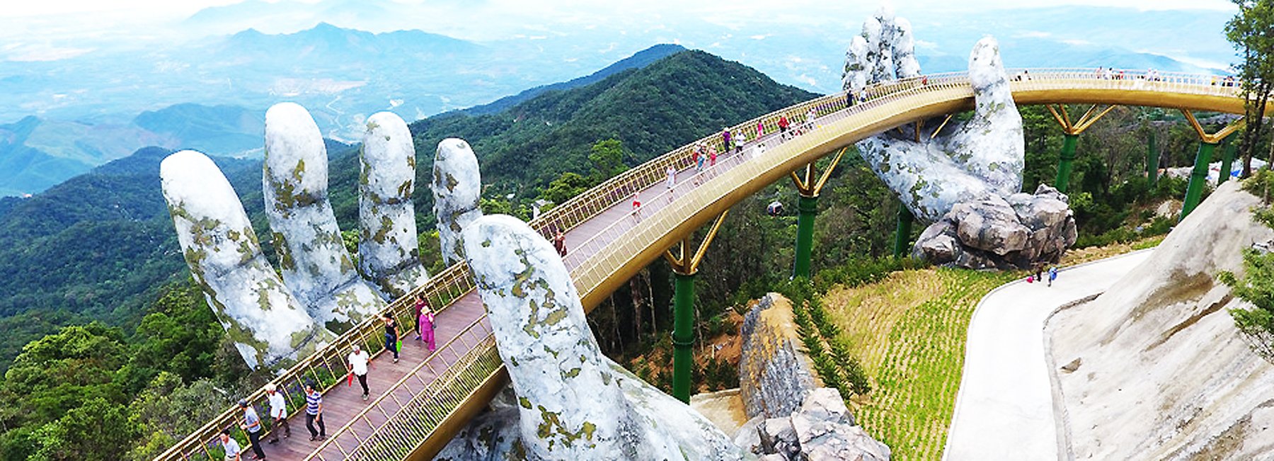 Golden Bridge Da Nang