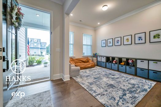 05-210 Lanyard Lane-4830