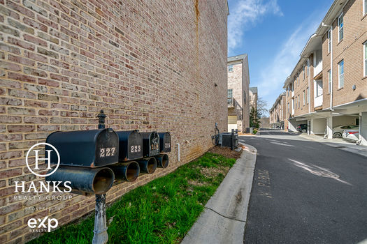 219 N Irwin Avenue, Charlotte NC - HRG_7223