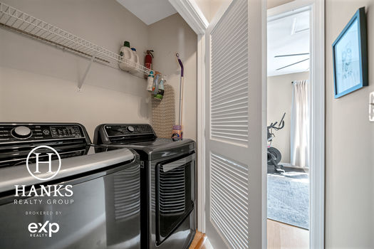 219 N Irwin Avenue, Charlotte NC - HRG_7304