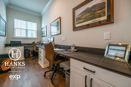 22 -210 Lanyard Lane-5060