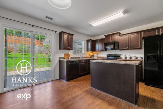 016 - 1818 Windy Willow Lane, Dallas, NC - HRG_0092