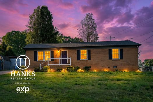 Branded Twilight - 3020 Briarwood Lane, Gastonia, NC