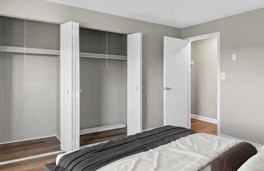 Property_345D_Oak_Terrace_-18_09-04-26_13_41