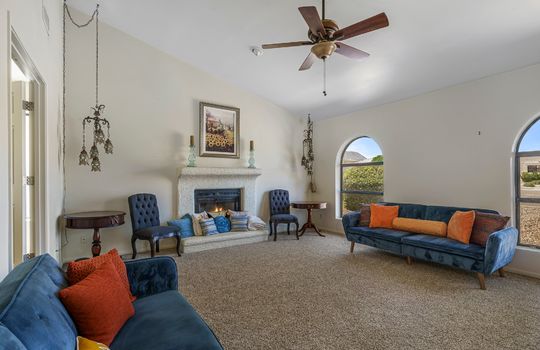 4 bedroom Fountain Hills home for sale with pool and mountain views