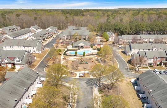 2555 Flat Shoals Road, Unit 1104 amenities