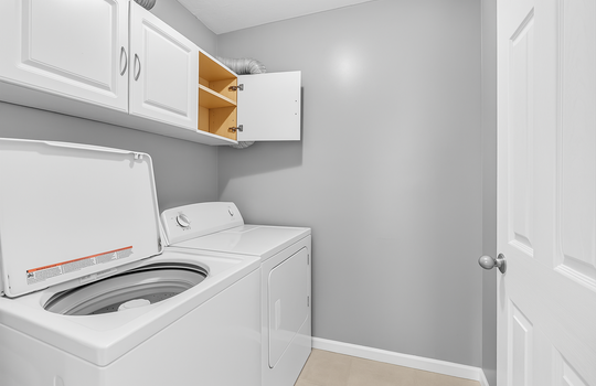 2555 Flat Shoals Road, Unit 1104 Laundry Room