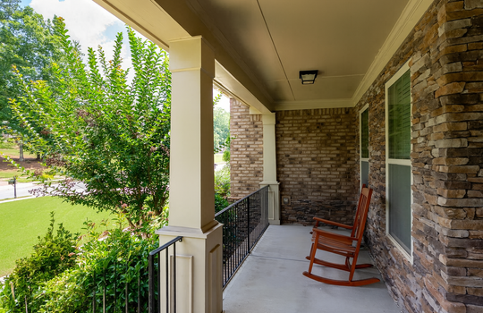 3225 Sundew Dr NW Front porch