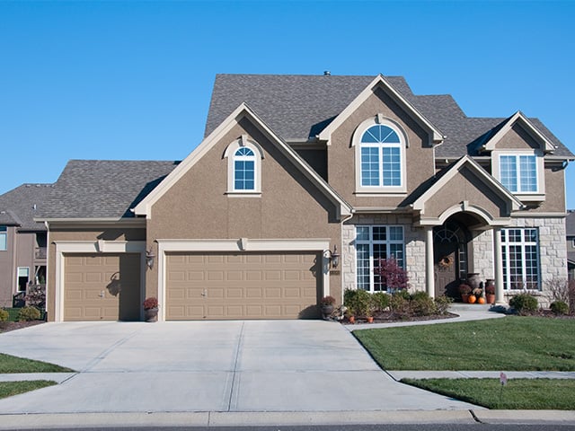 Spec Homes vs. Custom Builds: What's the Difference?