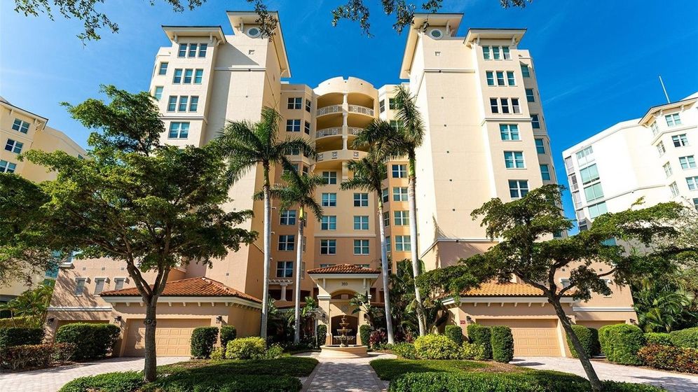 393 North Point Rd, #402 Cover Photo