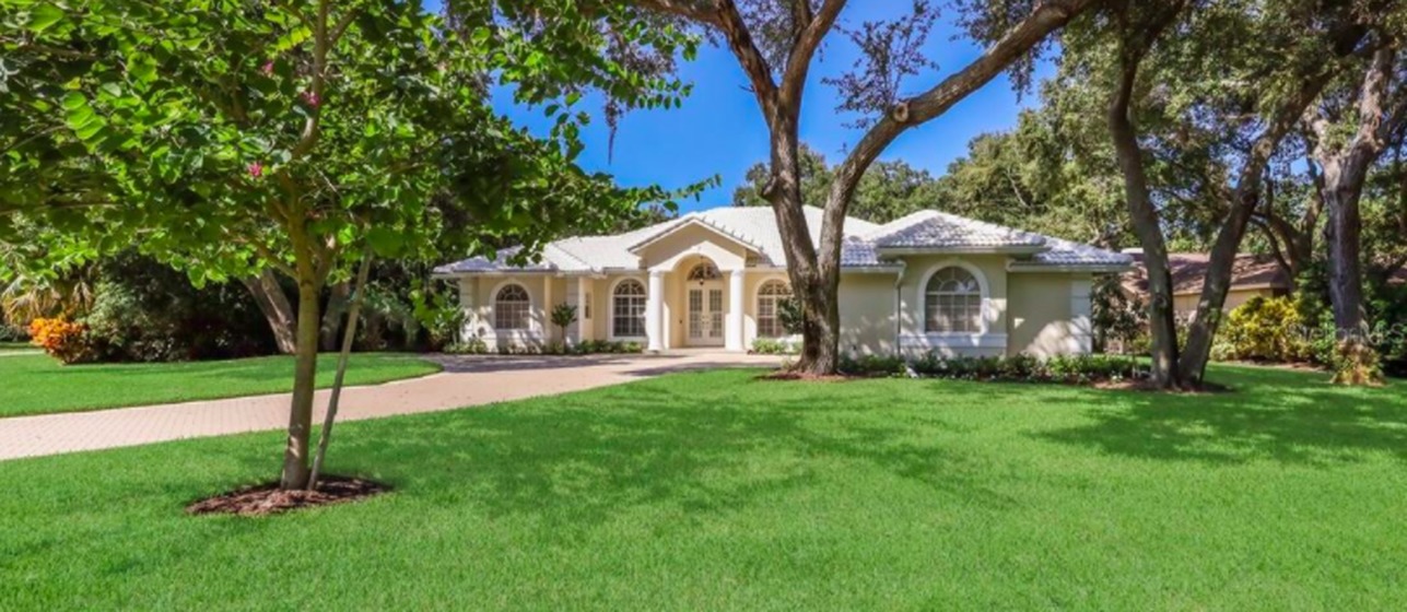 8484 Woodbriar Drive Cover Photo