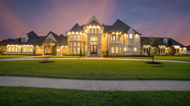 Luxury Properties - Metairie
