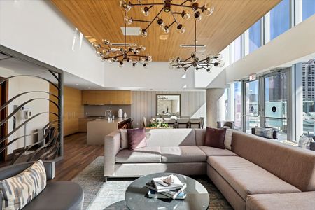 49-888 W East Street Unit 502-49