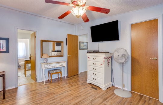 4406 Apple Tree Ct (42 of 55)