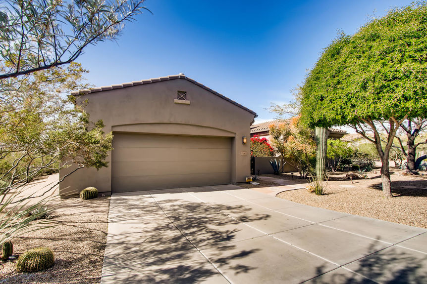 2746 N Estrada Mesa AZ 85207-large-003-001-Exterior Front-1500×1000-72dpi