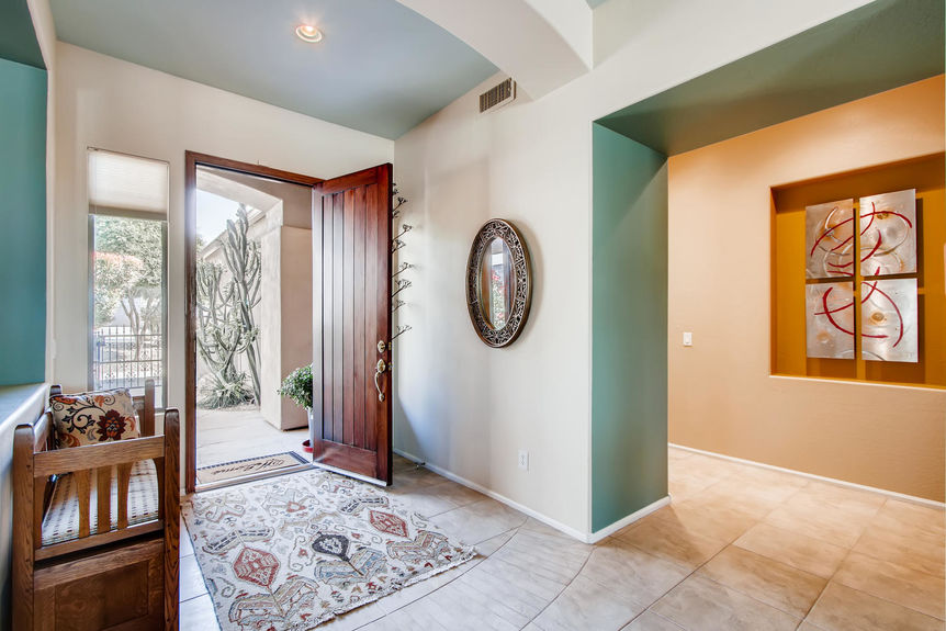 2746 N Estrada Mesa AZ 85207-large-006-003-Foyer-1500×1000-72dpi
