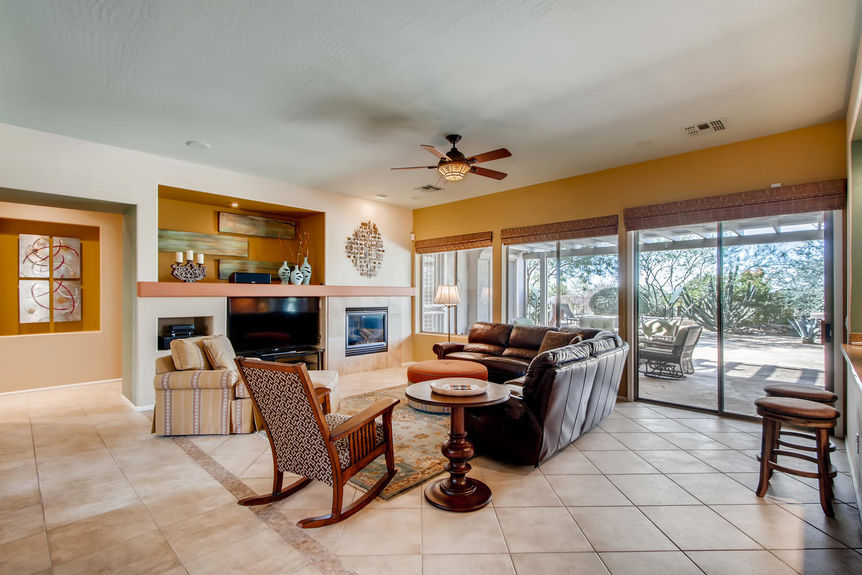 2746 N Estrada Mesa AZ 85207-large-007-004-Living Room-1500×1000-72dpi
