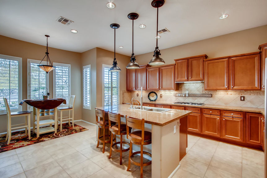 2746 N Estrada Mesa AZ 85207-large-013-011-Kitchen-1500×1000-72dpi