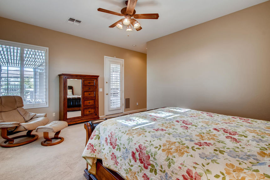 2746 N Estrada Mesa AZ 85207-large-019-019-Master Bedroom-1500×1000-72dpi