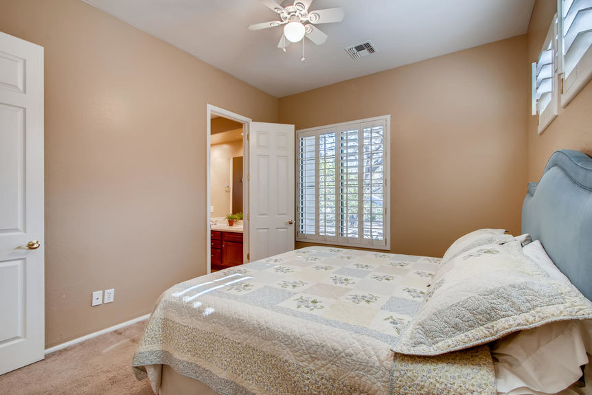 2746 N Estrada Mesa AZ 85207-large-023-022-Bedroom-1500×1000-72dpi
