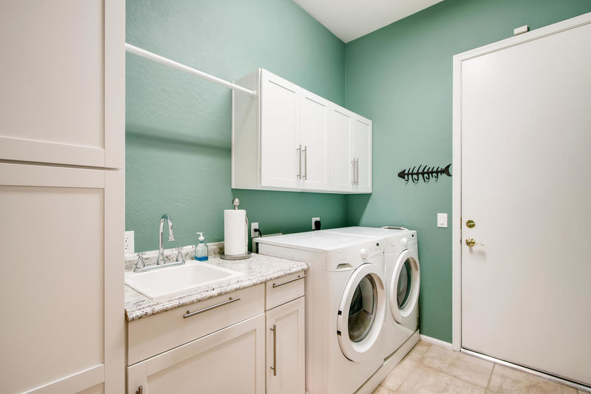 2746 N Estrada Mesa AZ 85207-large-026-027-Laundry Room-1500×1000-72dpi