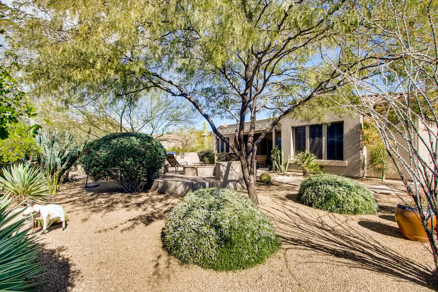 2746 N Estrada Mesa AZ 85207-large-030-032-Back Yard-1500×1000-72dpi