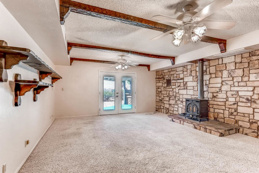 3040 N Hawes Road Mesa AZ-large-005-15-Living Room-1500×1000-72dpi