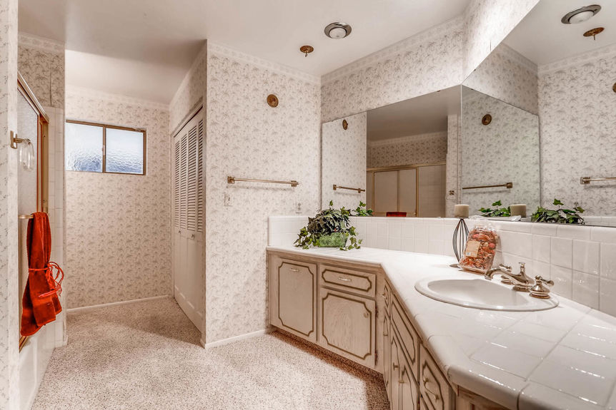 3040 N Hawes Road Mesa AZ-large-019-4-Bathroom-1500×1000-72dpi