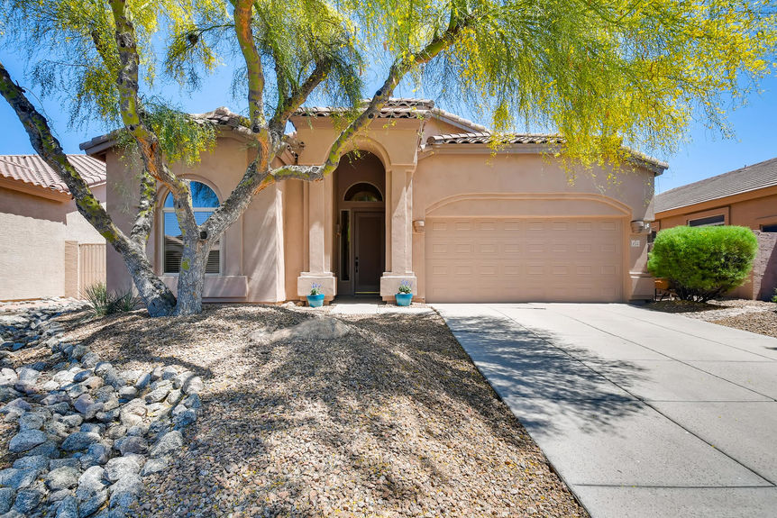 3055 N Red Mountain 175 Mesa-large-002-028-Exterior Front-1500×1000-72dpi