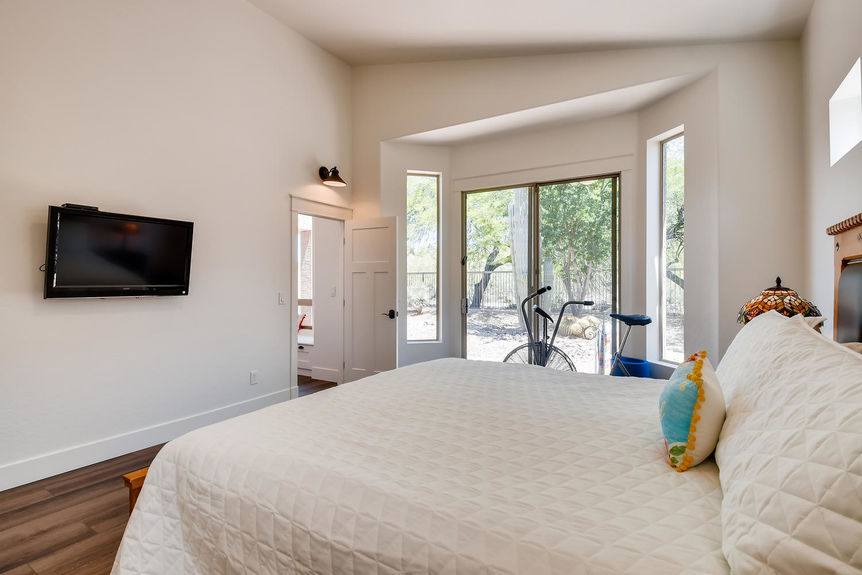 3055 N Red Mountain 175 Mesa-large-015-013-Master Bedroom-1500×1000-72dpi