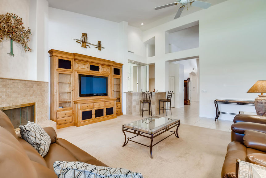6363 W Dublin Lane Chandler AZ-large-006-002-Living Room-1500×1000-72dpi