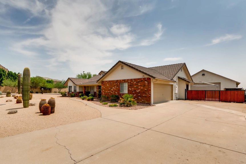 8563 E Gary Street Mesa AZ-large-002-3-Exterior Front-1500&#215;1000-72dpi