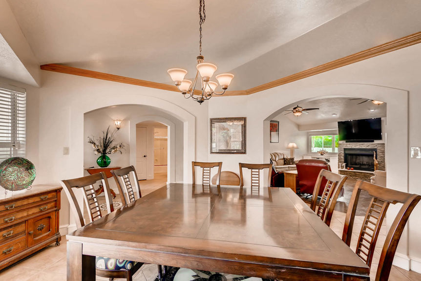 8563 E Gary Street Mesa AZ-large-010-18-Dining Room-1500&#215;1000-72dpi