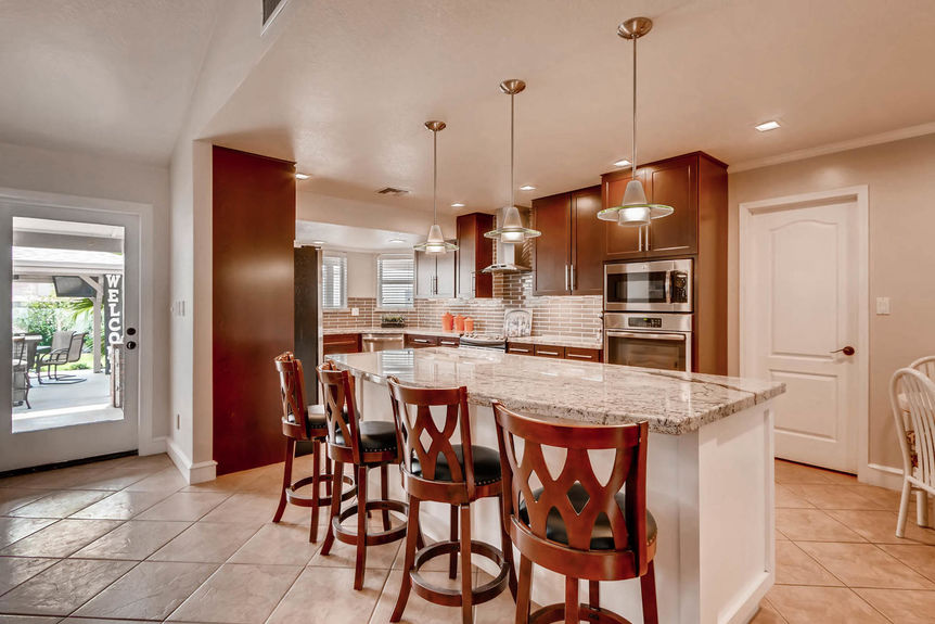 8563 E Gary Street Mesa AZ-large-011-25-Kitchen-1500&#215;1000-72dpi