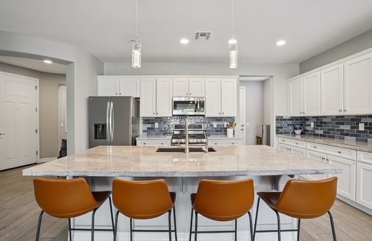 14-web-or-mls-E Twister Ave-S2801-014