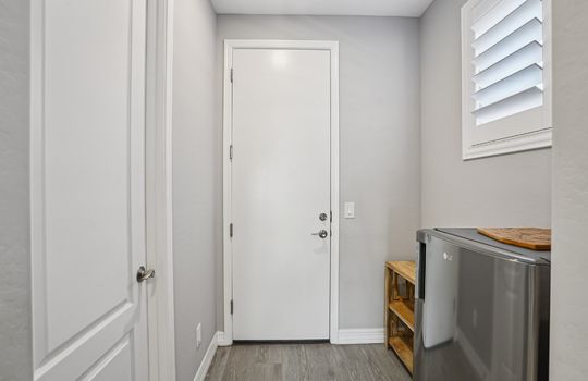 24-web-or-mls-E Twister Ave-S2801-024