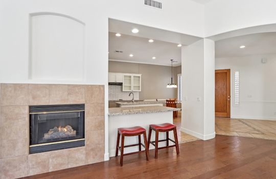 13-web-or-mls-E Eagle Crest Dr-S2802-013