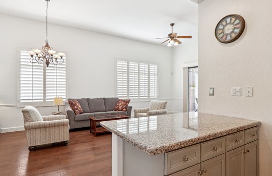 17-web-or-mls-E Eagle Crest Dr-S2802-017