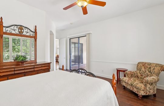 21-web-or-mls-E Eagle Crest Dr-S2802-021