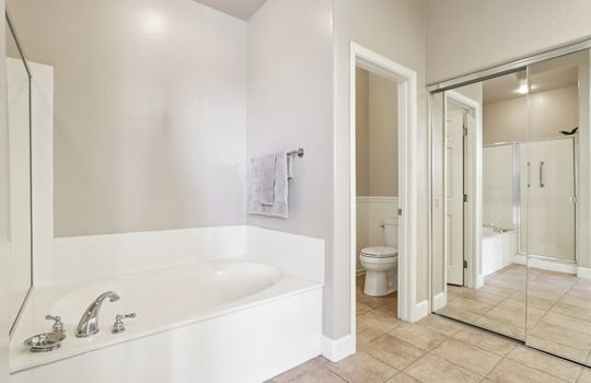 22-web-or-mls-E Eagle Crest Dr-S2802-022