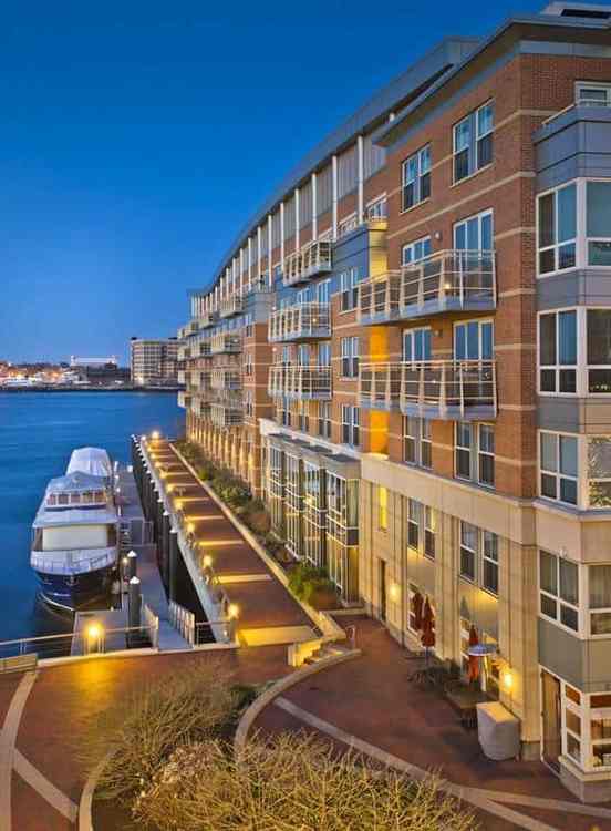 BATTERY WHARF BOSTON LUXURY WATERFRONT CONDOS